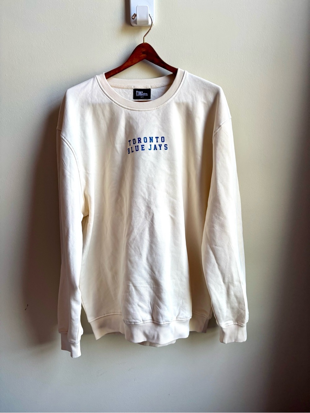 NWOT Peace Collective Toronto Blue Jays sweatshirt xl